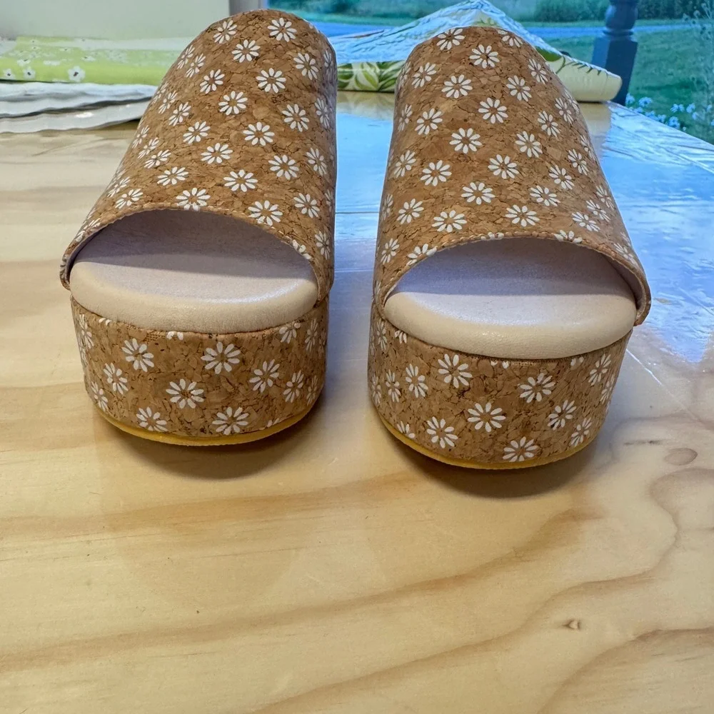 Beach by Matisse Terry Daisy Cork Platform Slide Sandals Womens 9M Brown White